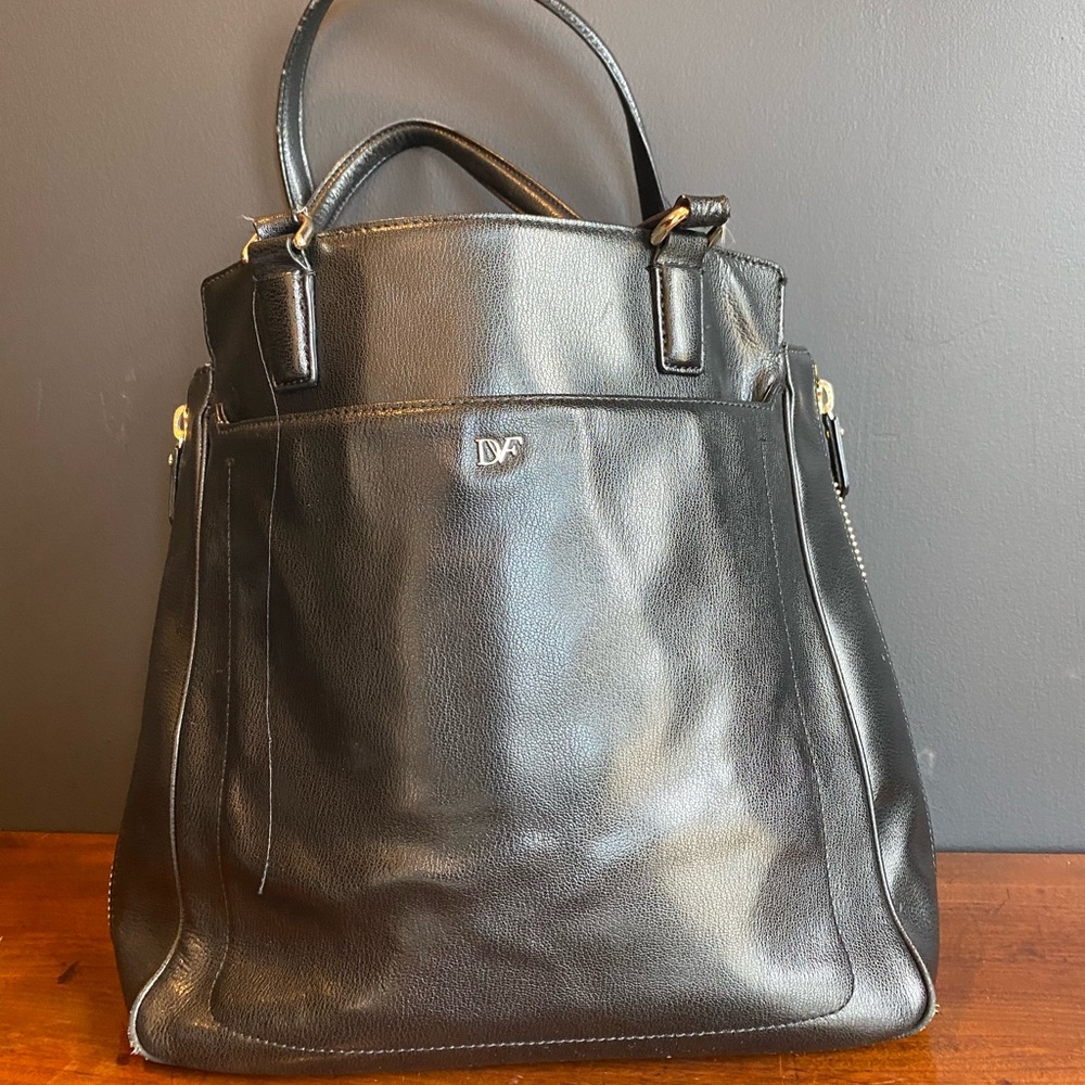 Diane Von Furstenberg Black Leather Shoulder Bag